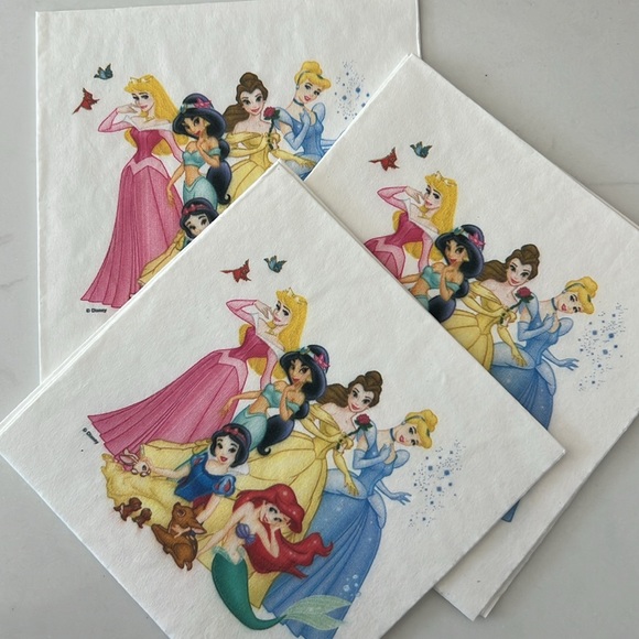 Princess Cocktail Paper Napkins (150) NIB - Picture 1 of 3